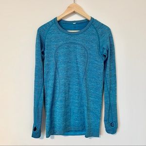 Lululemon long-sleeve blue top with thumb holes